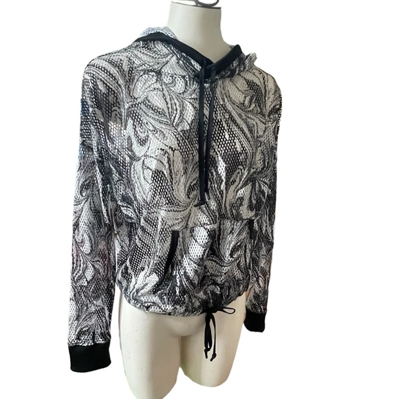 Victoria Sport Mesh hoodie Size Small - Picture 10 of 15